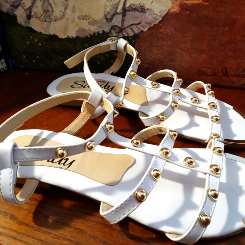🇲🇽Calzado "Sandy" Strappy Gold Studded  Sandals-White,Awesome💄Gift. 👡👡